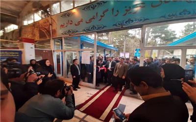 هفتمین  نمایشگاه "الکامپ و تلکام" در کرمانشاه افتتاح شد
